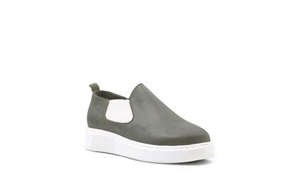 کفش اسپورت زنانه بدون بند مدل تالین از چرم طبیعی در نمای سه رخ	