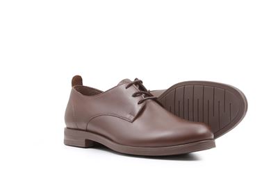 کفش زنانه اداری و مجلسی چرم طبیعی مدل کاملیا برند بهشتیان	