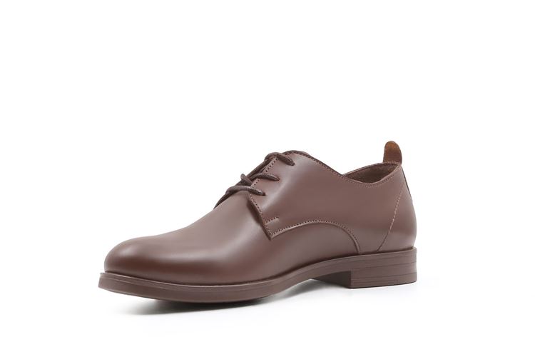 کفش زنانه اداری و مجلسی چرم طبیعی مدل کاملیا برند بهشتیان	