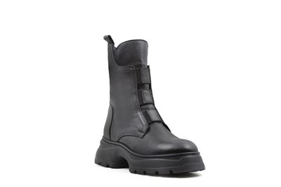 نیم‌بوت زنانه مدل دومنیک با رویه چرم طبیعی نمای سه‌رخ