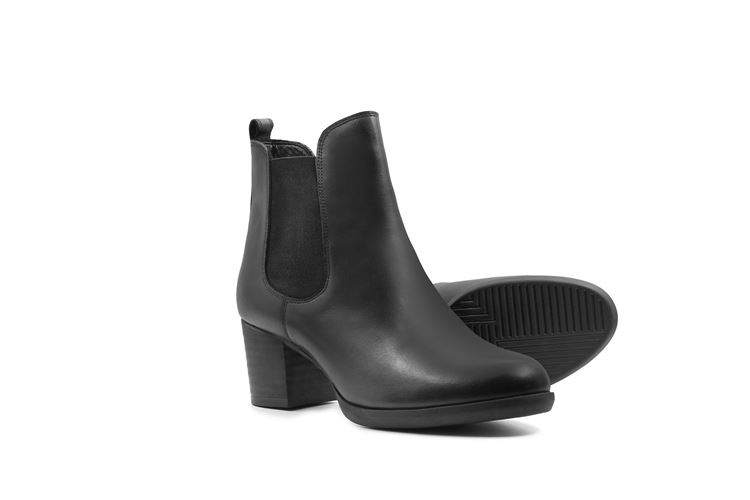 تصویر نیم‌بوت زنانه لوانته بهشتیان – نمای سه‌رخ سمت چپ