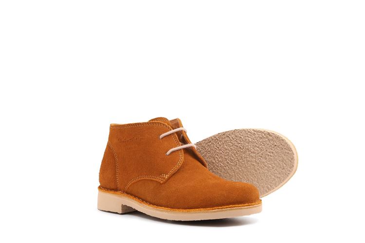 نمای سه رخ ملیکا اشبالت بهشتیان با طراحی کژوال