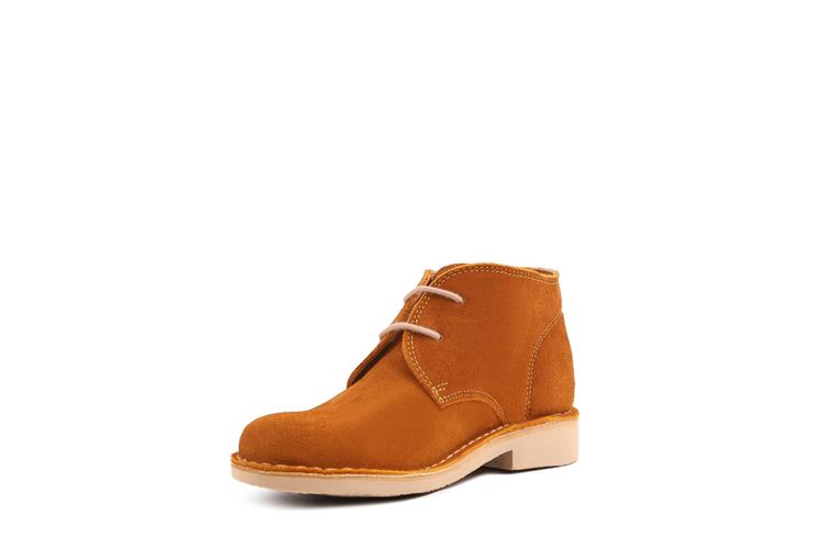 نمای سه رخ ملیکا اشبالت بهشتیان با طراحی کژوال