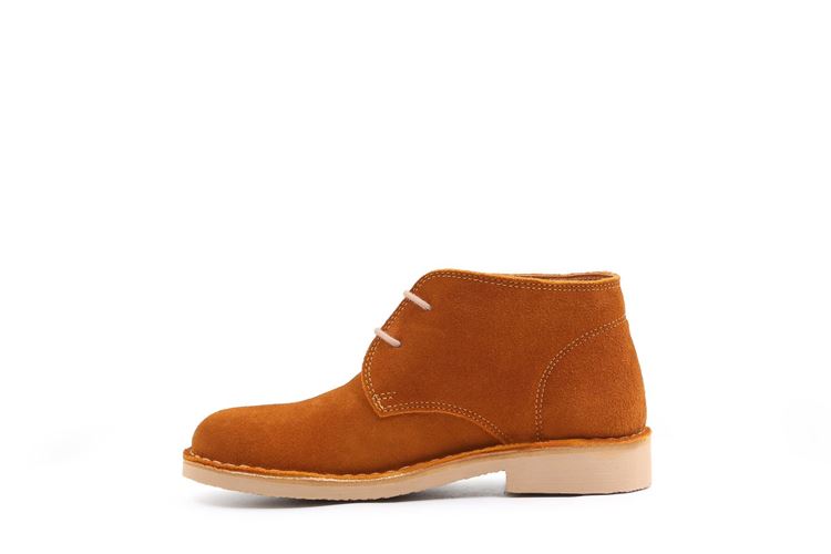 نمای نیم رخ ملیکا اشبالت بهشتیان با طراحی کژوال