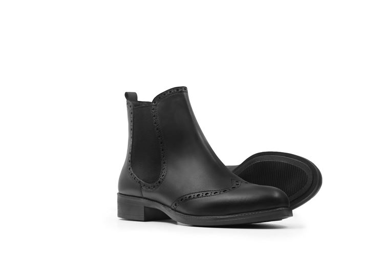 نیم بوت چرم طبیعی زنانه گونای – نمای کنار با زیره