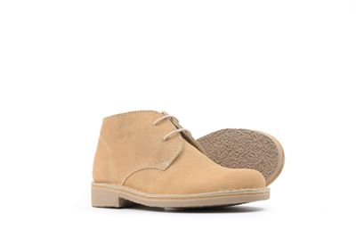 نمای سه رخ ملیکا اشبالت بهشتیان با طراحی کژوال	