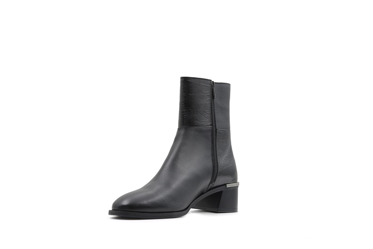 نیم بوت پاشنه دار زنانه بهشتیان کد 0021 نمای سه رخ	