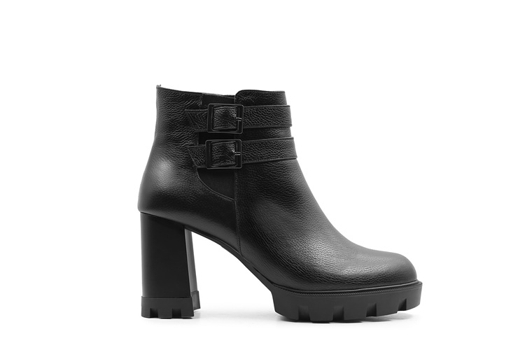 نیم بوت زنانه بهشتیان کد 0035 نمای سه رخ پاشنه پهن