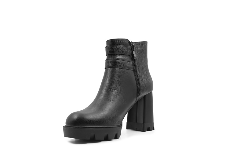 نیم بوت زنانه بهشتیان کد 0035 نمای سه رخ پاشنه پهن	