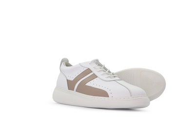 کفش زنانه چرم طبیعی مدل ونژو بهشتیان – نمای سه رخ