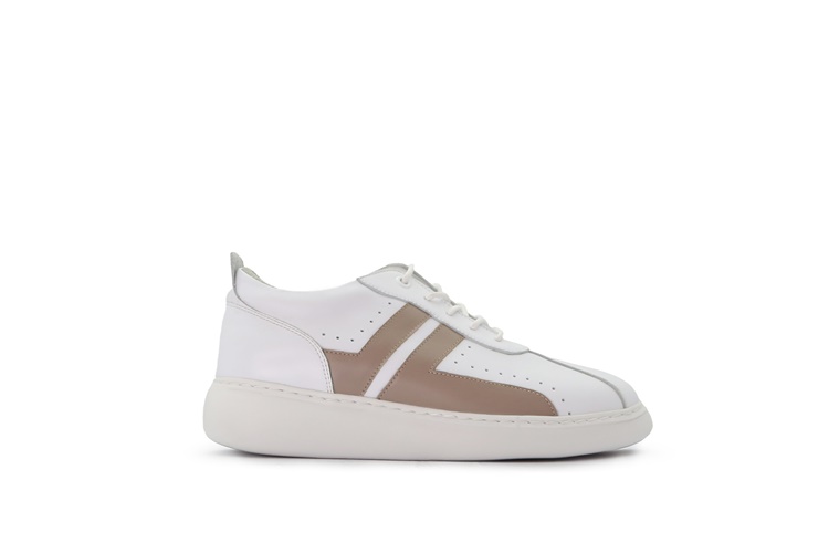 کفش زنانه چرم طبیعی مدل ونژو بهشتیان – نمای نیم رخ