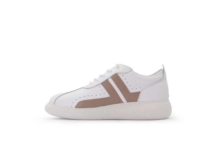 کفش زنانه چرم طبیعی مدل ونژو بهشتیان – نمای نیم رخ	