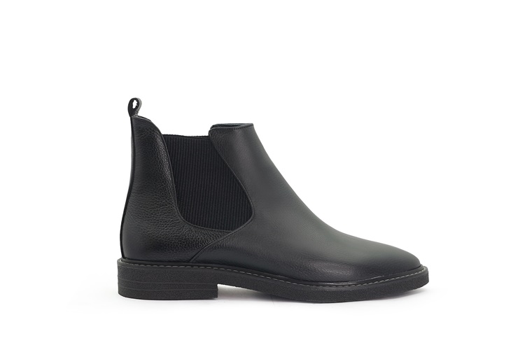 نیم بوت زنانه چرم مدل 0024 بهشتیان – نمای نیم رخ